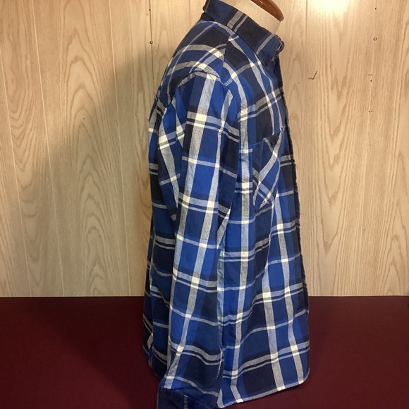 Men’s Woolrich Blue and Black Flannel shirt size Large - Picture 4 of 9